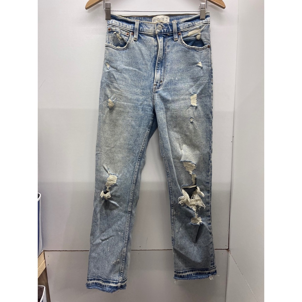 Abercrombie & Fitch Ultra High Rise Ankle Straight Distressed Jeans Light Wash